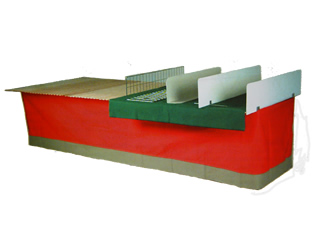 Tisch - Umhngetuch , Befestigung mit Klett-  Flauschband - Unten mit PVC- Schmutzstreifen - Abgebildetes Zubehr : Trenngitter